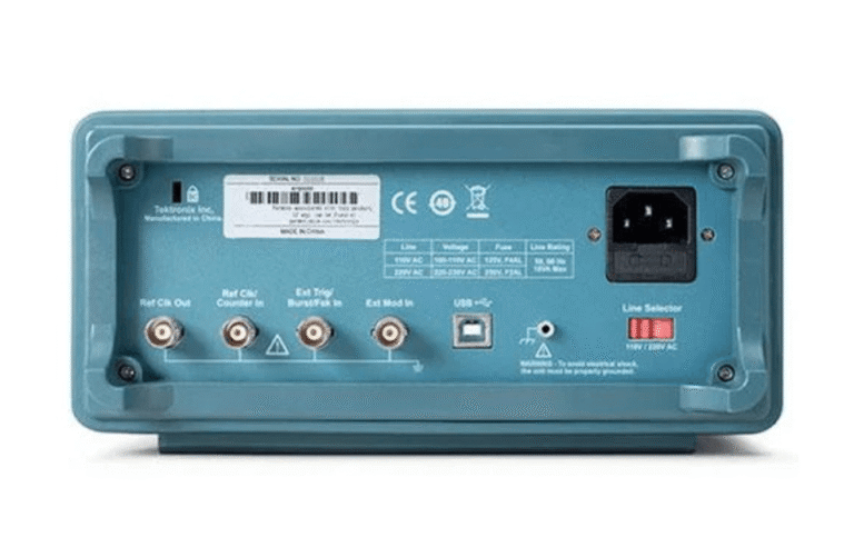 GERADOR-DE-FUNCAO-AFG1000-TEKTRONIX-CONEXOES-TRASEIRAS