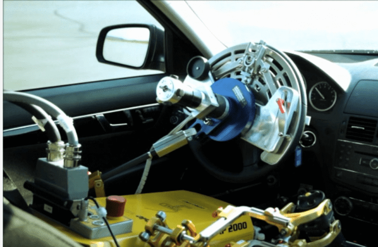 TESTES-AUTONOMOS-EM-CAMPO-DE-PROVA-RAPID-2000